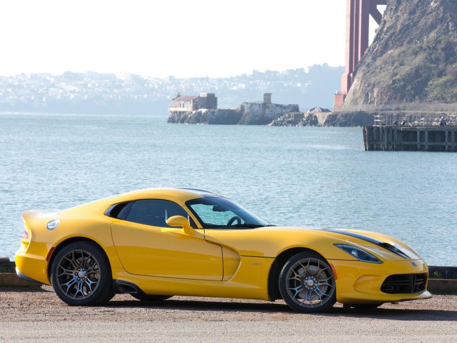  SRT Viper 2013 года  (фото 10 из 16)
